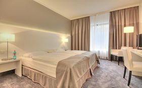 Relexa Hotel Airport Düsseldorf/ratingen  4*